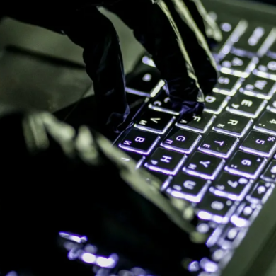 Двух хакеров из Москвы и Новосибирска осудили за хищения 16 млн рублей у юрлиц