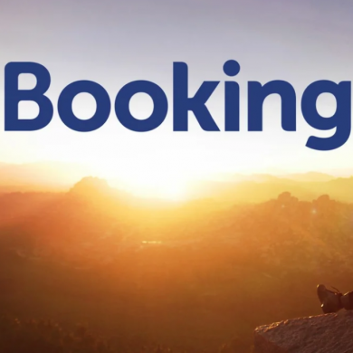 Booking.com расплатился с российскими туристами за отмененные бронирования
